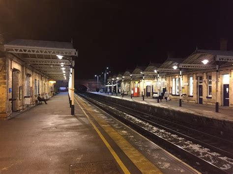 Loughborough railway station © Andrew Abbott cc-by-sa/2.0 :: Geograph Britain and Ireland