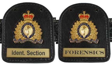 RCMP Crest Badge Carrier # 4--WITH Badge – Gray Jay Leather