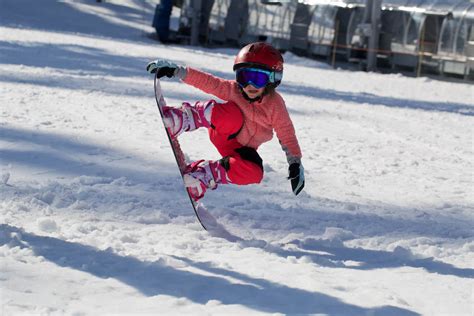 5 Tips to Get Your Kids into Skiing and Snowboarding