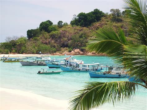 The 20 BEST BEACHES IN MALAYSIA | Epic Islands, Beach Resorts & Hotels