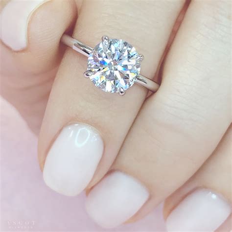 2.5 carat Round Diamond Ring – Ascot Diamonds