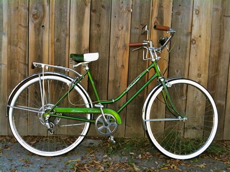 Vintage green bicycle • My Schwinn Collegiate, part 3. Whitewall tires....