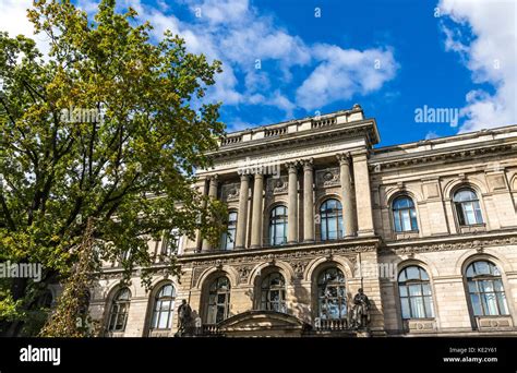 Natural history museum berlin hi-res stock photography and images - Alamy