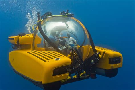 Triton Submarines 3300/3 Successfully Dives Depths of the Bahamas - Megayacht News