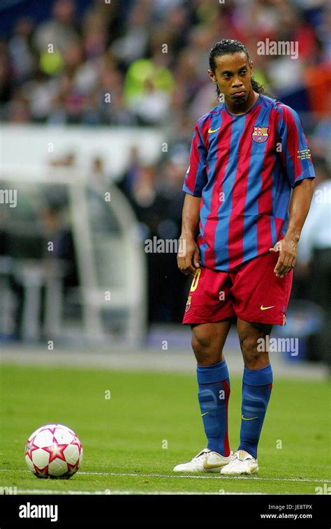 RONALDINHO FC BARCELONA STADE DE FRANCE PARIS FRANCE 17 May 2006 Stock Photo - Alamy