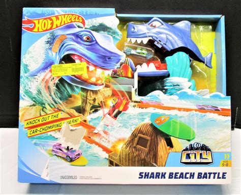 Hot Wheels City Shark Beach Battle Play Set Car Track Launcher Chomping Shark - Play Sets