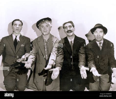 Marx brothers portrait zeppo marx hi-res stock photography and images - Alamy