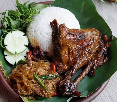 Diah Didi's Kitchen: Nasi Gurih Gurih Ayam Bakar Kecap Oseng Soun