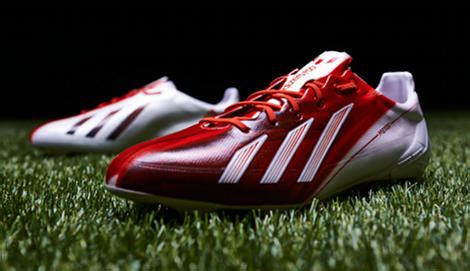 LEO MESSI'S SIGNATURE ADIDAS F50 ADIZERO - WHITE / RED