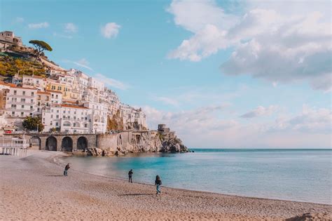 10 Best Amalfi Coast Beaches: Top spots you can't miss! [2023]