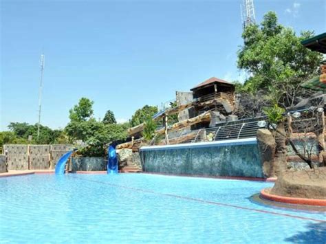 17 BEST RESORTS IN ANTIPOLO (Top Picks for 2024)