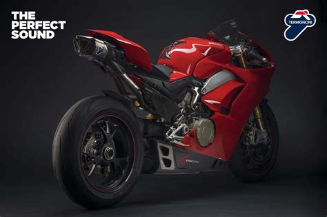 The Ducati Panigale V4 Looks Good Wearing Termignoni - Asphalt & Rubber