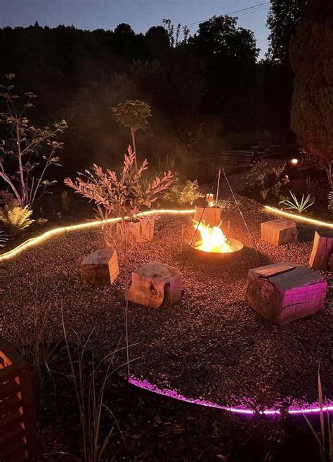 21 Rustic Fire Pit Ideas for Any Outdoor Space