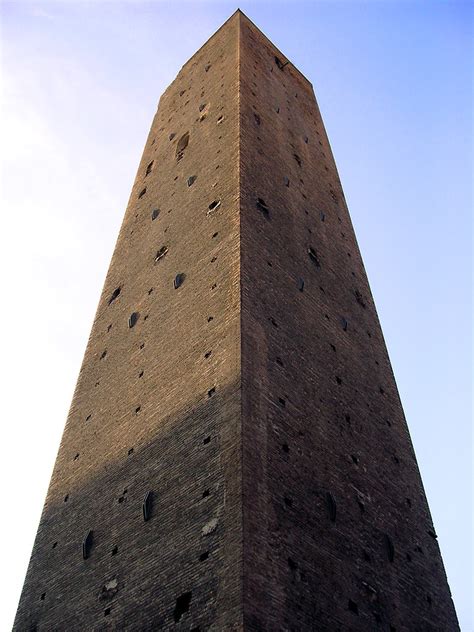 Bologna - Tower of Garisenda | The Garisenda Tower, is much … | Flickr