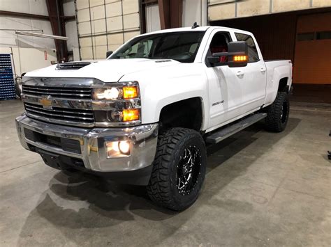 2018 Chevrolet Silverado 3500hd Duramax - LT and LTZ's - 12k miles | Page 3 | Bloodydecks