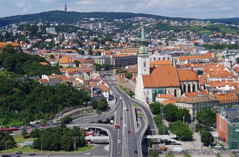 Bratislava - hlavné mesto SR (prezentácia) - Lepšia geografia