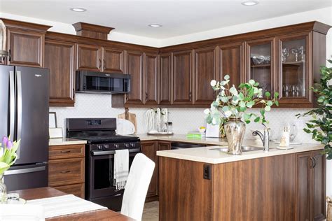 Kitchens With Dark Oak Cabinets