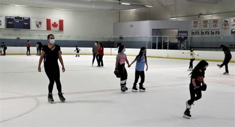 Pasadena Ice Skating Center Brings Together Friends and Families and ...