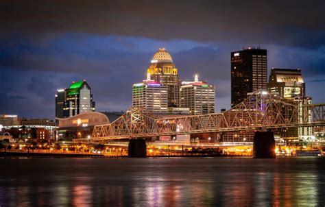 Louisville Skyline Night Stock Photos, Pictures & Royalty-Free Images ...