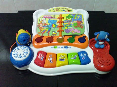 The Pinky Shop: Vtech Sing & Discover Piano