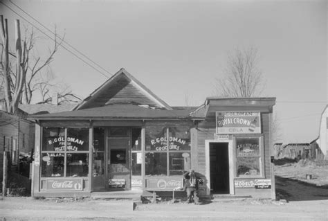 Fascinating Pictures of Colchester Connecticut in the 1940's - KNOWOL