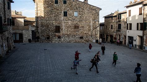 An Ancient Tuscan Village, Like Italy, Is Reshaped by Migration - The ...