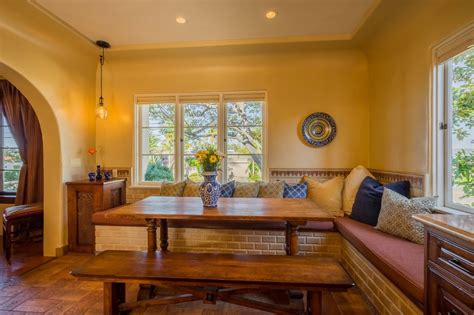 San Diego Spanish-style home asks $2.65M - Curbed