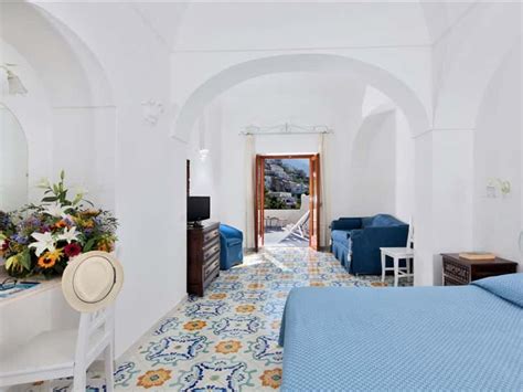 Hotel Vittoria Positano Hotels accommodation in Positano Amalfi Coast Campania - Italy Traveller ...