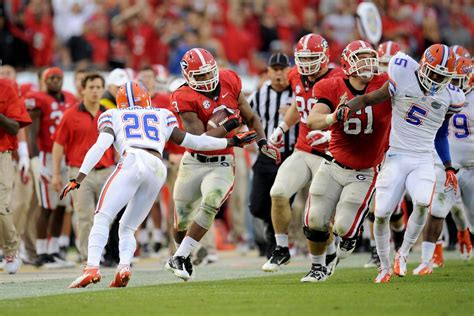 Florida vs. Georgia: Pre-game scuffle included Corey Moore, Florida strength coach - SB Nation ...