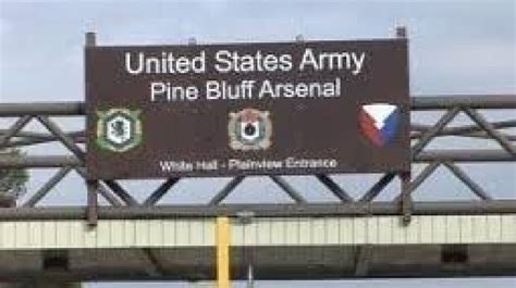 Congressmen visit Pine Bluff arsenal | KATV