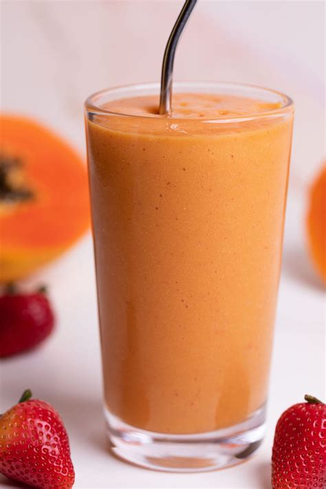 Strawberry Mango Papaya Smoothie | Orchids + Sweet Tea