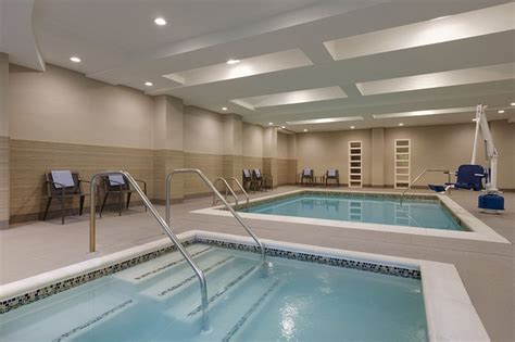 Courtyard by Marriott Lancaster Pool Pictures & Reviews - Tripadvisor