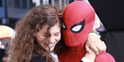 Spider Man Tom Holland Mary Jane - spidermanjullla