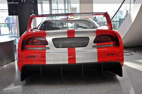 2000 Dodge Viper GTS-R Concept Images. Photo 00-Dodge-Viper-GTS-R ...