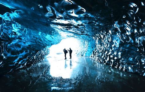 Cool FunPedia: The World's Most Beautiful Glacier Ice Caves