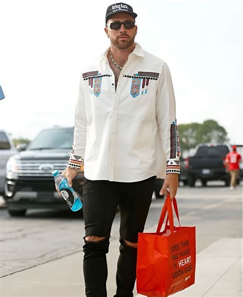 Travis Kelce Shows Off His Ultimate Dressing Style When He Dresses Himself In Outfits That Help ...