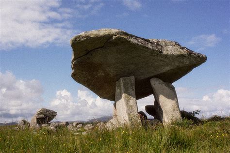 Kilclooney More Dolmen – Tony O'Neill