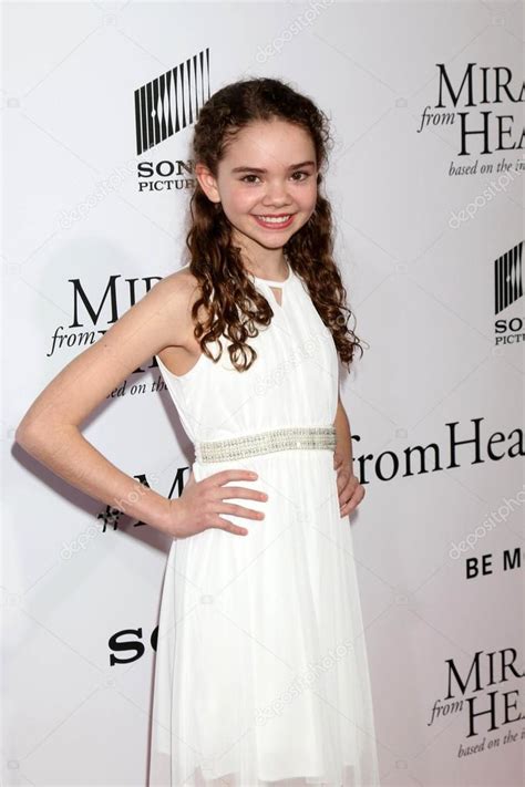 Hannah Alligood at the "Miracles From Heaven" – Stock Editorial Photo ...