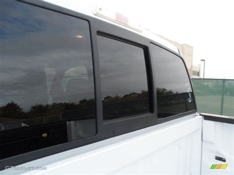 Sliding Window: Rear Sliding Window Replacement