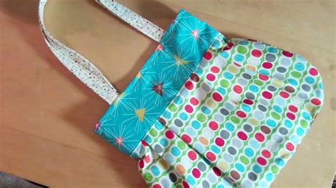 A fun reversible handbag for you to sew by Debbie Shore - YouTube