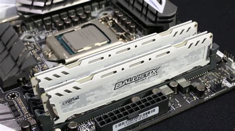 Crucial Ballistix Sport LT White DDR4 - YouTube