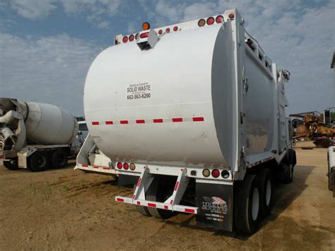 2002 MACK MR690S T/A FRONT LOADER GARBAGE TRUCK