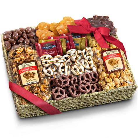 Christmas Gift Baskets For Families - Christmas Ornaments 2021