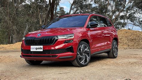 Skoda Karoq 2023 review - Refreshed mid-size SUV rival for CX-5, RAV4 ...