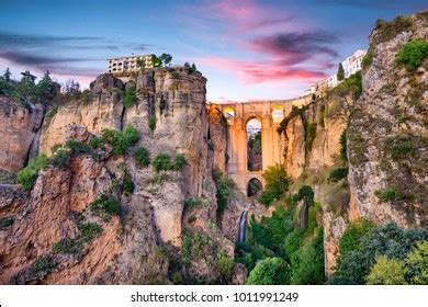 Ronda Spain Puente Nuevo Bridge Stock Photo 1011991249 | Shutterstock