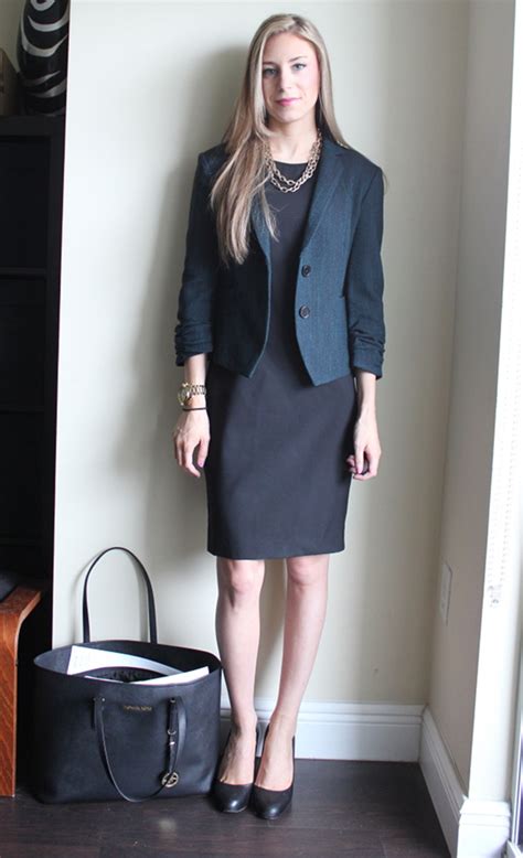 Professionally Petite: A Miami Lawyer's Fashion Blog