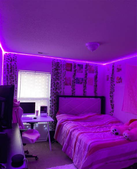 Aesthetic pink chill bedroom inspo! | Luxury room bedroom, Room inspiration bedroom, Dream room ...