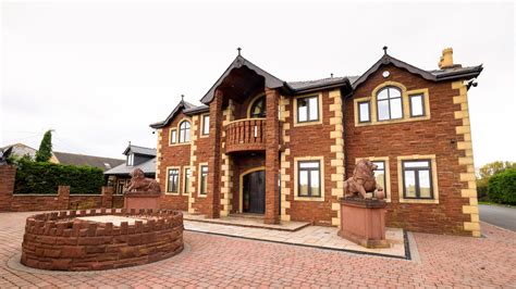 Tyson Fury's amazing £1.7million Morecambe mansion - with gold curtains ...