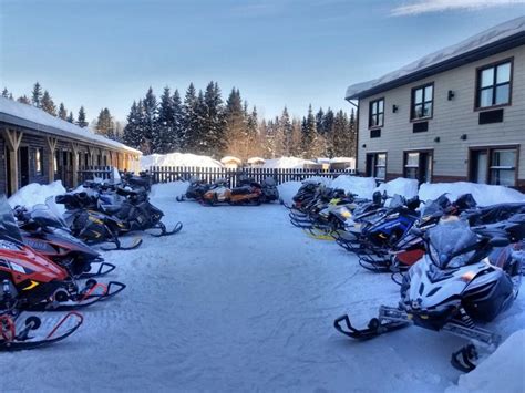 6 Top Areas to Explore by Snowmobile Near Québec City | Visit Québec City