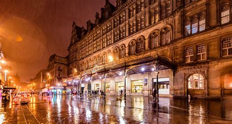 Rainy Glasgow Central Station | Glasgow central station, Glasgow, Central station